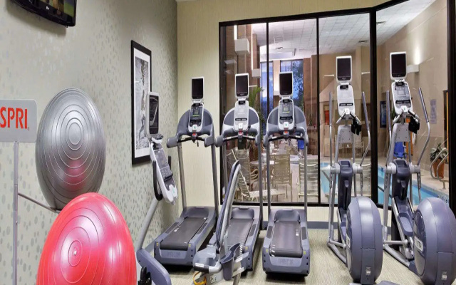 photo 3 of Holiday Inn Cincinnati Airport by IHG