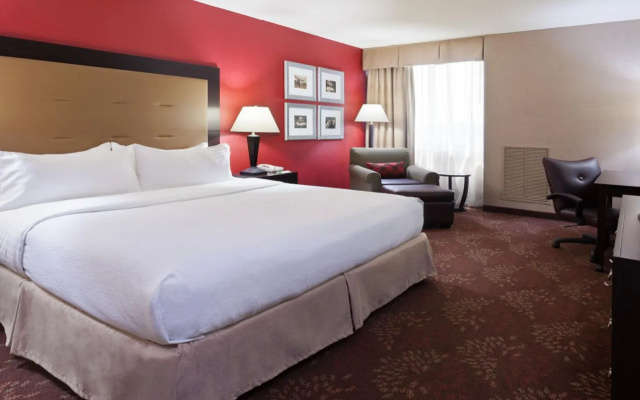 photo 4 of Holiday Inn Cincinnati Airport by IHG