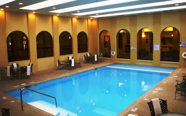 photo 4 of Holiday Inn Cincinnati - I-275 North