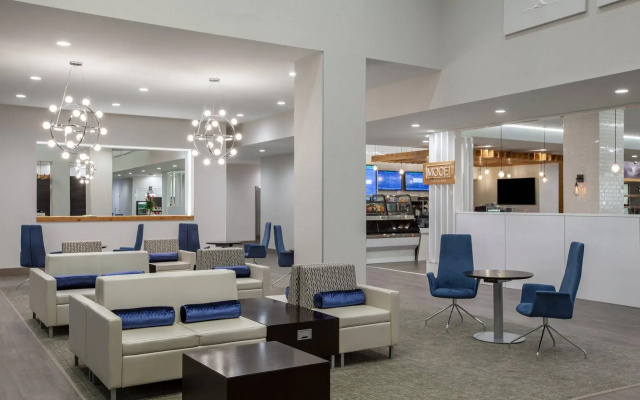 photo 2 of Holiday Inn Cleveland Clinic by IHG