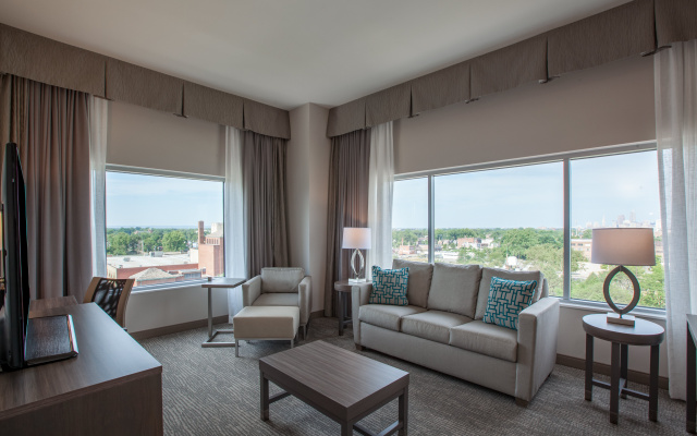 photo 3 of Holiday Inn Cleveland Clinic by IHG