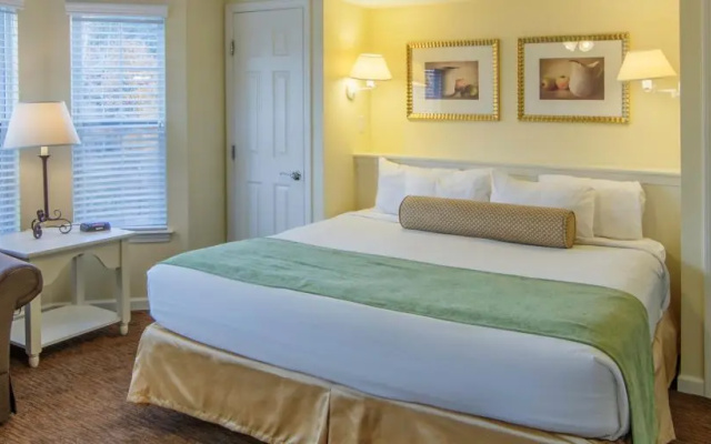 photo 2 of Holiday Inn Club Vacations Oak N Spruce Resort Berkshires