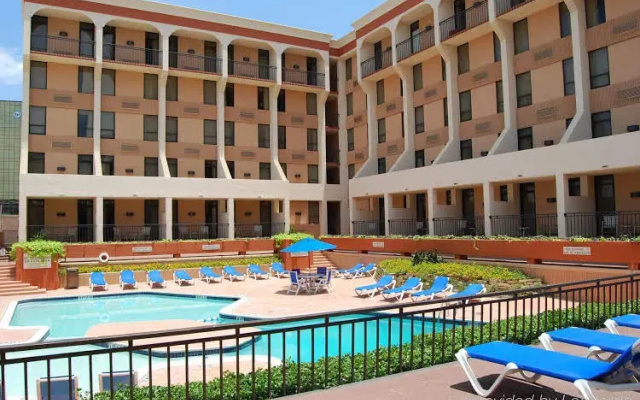 photo 2 of Radisson Dallas-Love Field