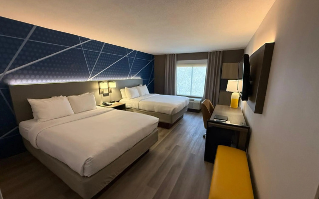 photo 4 of Comfort Inn & Suites Danbury-Bethel