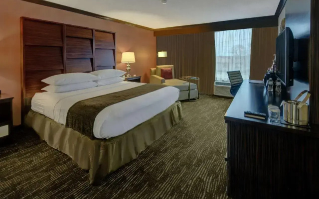 photo 2 of Holiday Inn Decatur