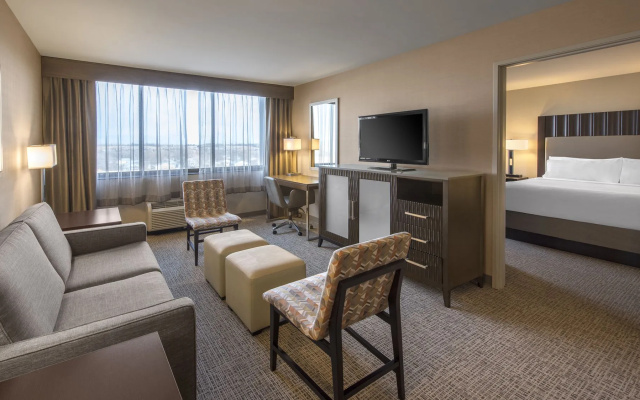 photo 4 of Holiday Inn Denver Lakewood by IHG
