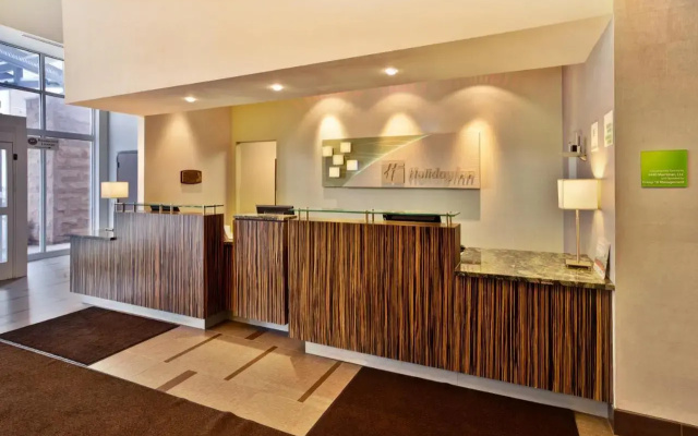 photo 2 of Holiday Inn Detroit Metro Airport by IHG