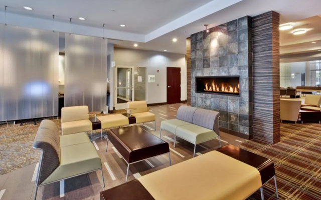 photo 3 of Holiday Inn Detroit Metro Airport by IHG