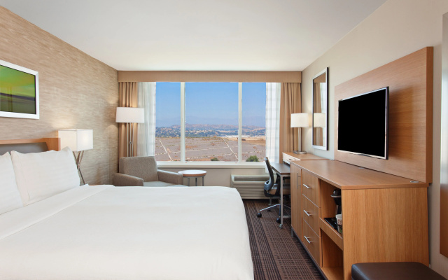 photo 4 of Holiday Inn Diamond Bar - Pomona by IHG