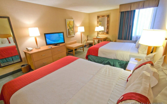 photo 4 of Delta Hotels by Marriott Seattle Everett