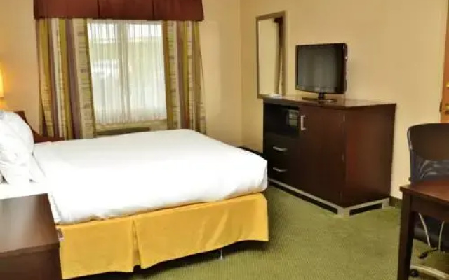 photo 4 of Holiday Inn Exp And Suites  Ctr Township