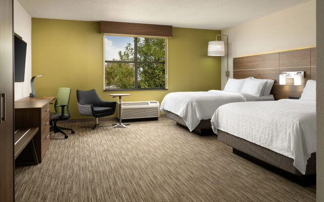 photo 4 of Holiday Inn Express & Suites Irving Dfw Airport North by IHG