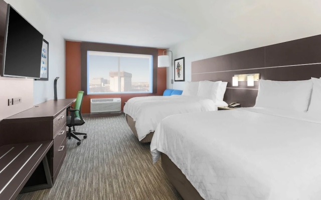 photo 4 of Holiday Inn Express & Suites Chicago O Hare Airport, An Ihg