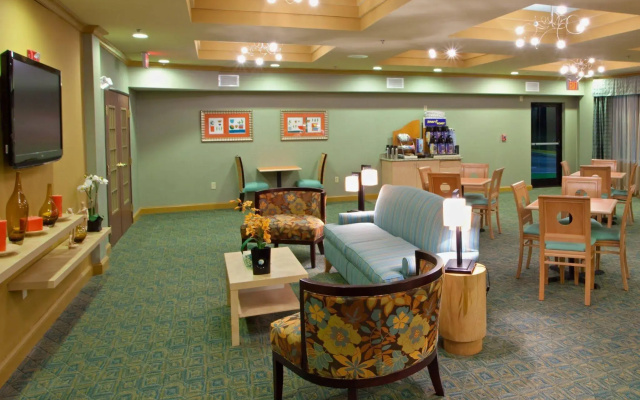 photo 2 of Holiday Inn Express & Suites - Thornburg, S. Fredericksburg by IHG