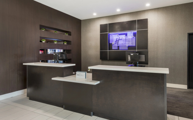 photo 2 of Holiday Inn Express & Suites Anaheim Resort Area by IHG
