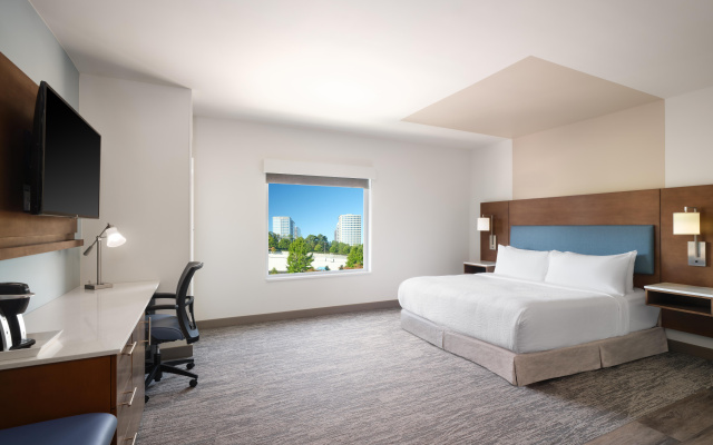 photo 4 of EVEN Hotel Ann Arbor S - University Area by IHG