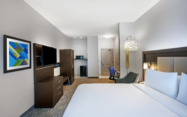 photo 3 of Holiday Inn Express & Suites Baton Rouge East by IHG