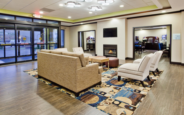 photo 2 of Holiday Inn Express & Suites Buford NE - Lake Lanier by IHG