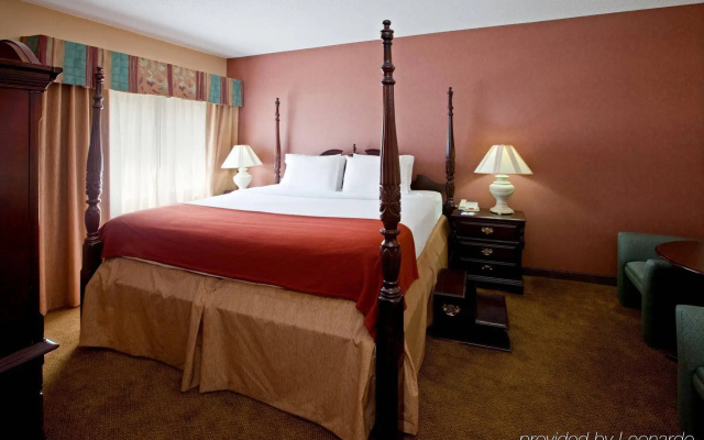 photo 4 of Comfort Inn & Suites Sharonville - Cincinnati North