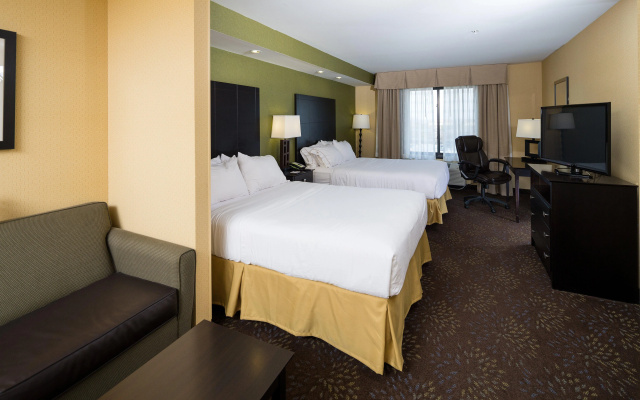 photo 5 of Holiday Inn Express & Suites Detroit North - Troy by IHG
