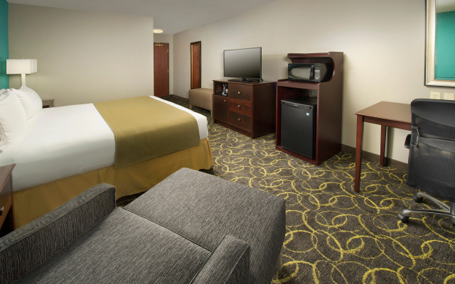 photo 3 of Holiday Inn Express & Suites DFW - Grapevine by IHG
