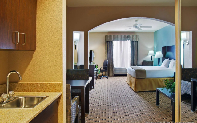 photo 4 of Aspen Grand Hotel Houston