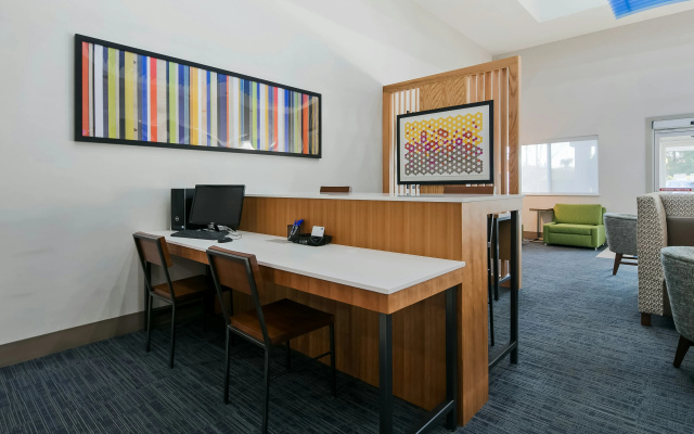photo 4 of Holiday Inn Express & Suites Everett by IHG