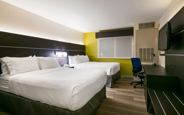 photo 5 of Holiday Inn Express & Suites Everett by IHG