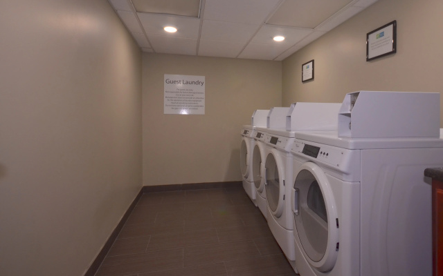 photo 5 of Holiday Inn Express Fayetteville- Univ of AR Area by IHG
