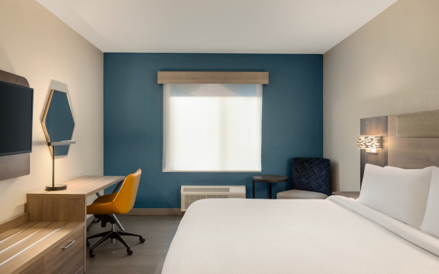 photo 3 of Holiday Inn Express & Suites Fort Lauderdale Airport South by IHG