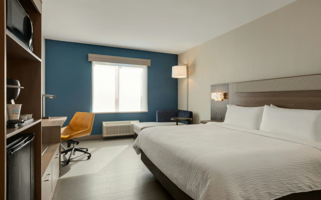 photo 5 of Holiday Inn Express & Suites Fort Lauderdale Airport South by IHG