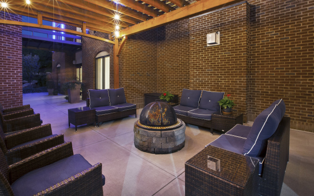 photo 2 of Holiday Inn Express & Suites Geneva Finger Lakes by IHG