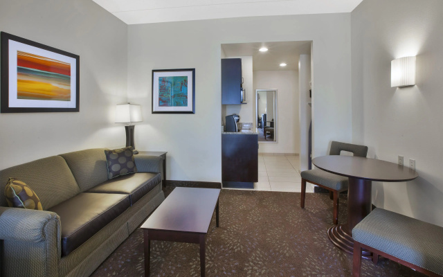 photo 3 of Holiday Inn Express & Suites Geneva Finger Lakes by IHG