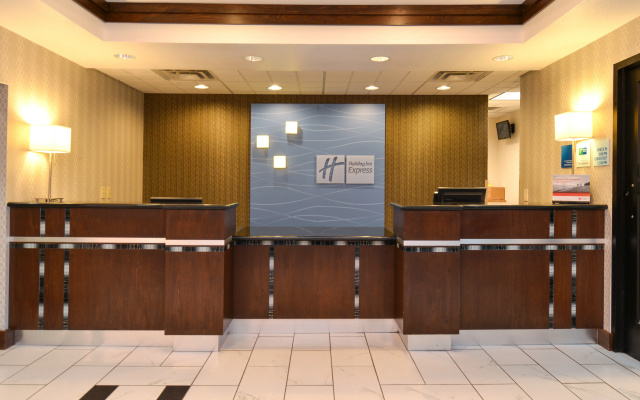 photo 2 of Holiday Inn Express & Suites Greenfield by IHG
