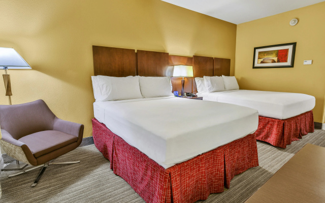photo 5 of Holiday Inn Express & Suites Houston South near Pearland by IHG
