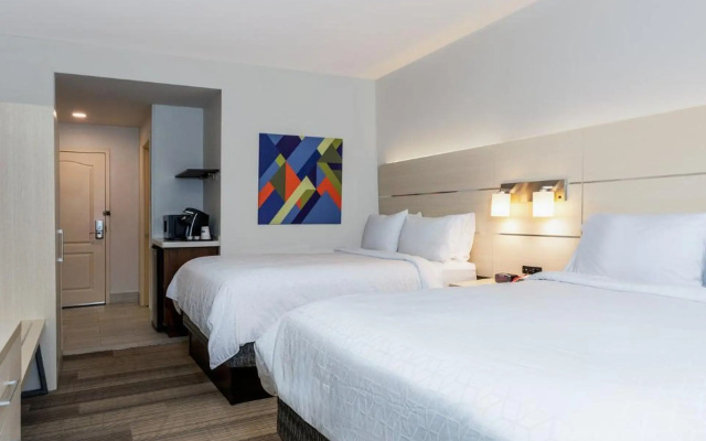 photo 5 of Holiday Inn Express & Suites, International Drive by IHG