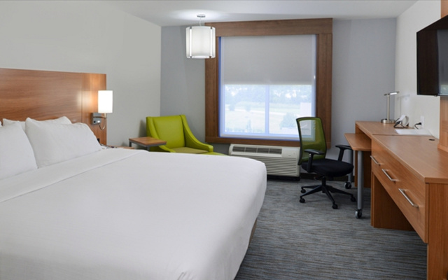 photo 5 of Holiday Inn Express & Suites Lexington Midtown - I-75 by IHG
