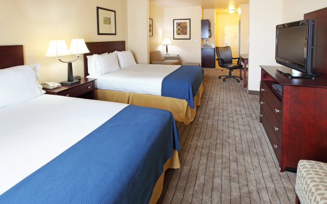 photo 3 of Holiday Inn Express & Suites Marshall by IHG