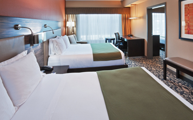 photo 3 of Holiday Inn Express & Suites North Dallas at Preston by IHG