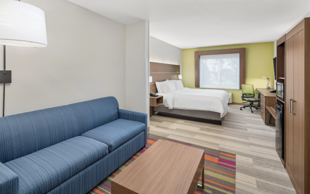 photo 4 of Holiday Inn Express & Suites Palm Bay, an IHG Hotel