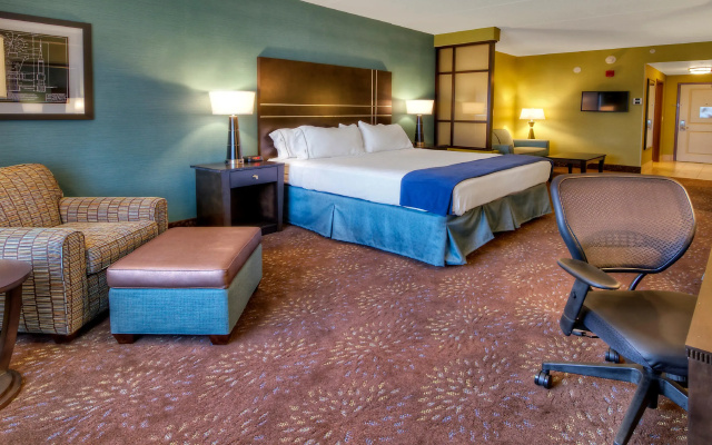 photo 3 of Holiday Inn Express & Suites Pittsburgh SW - Southpointe by IHG