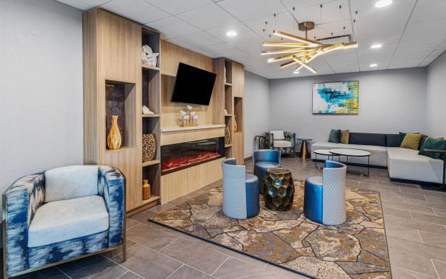 photo 2 of Best Western Plus Savannah Gateway