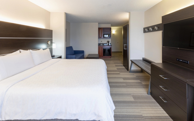 photo 2 of Holiday Inn Express & Suites Vadnais Heights by IHG