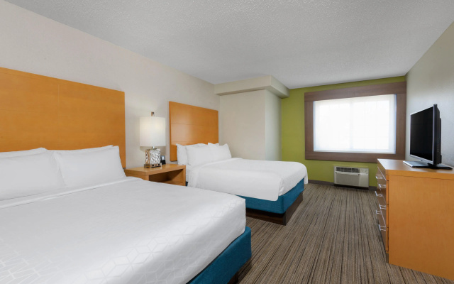 photo 5 of Holiday Inn Express & Suites Wheat Ridge-Denver West by IHG