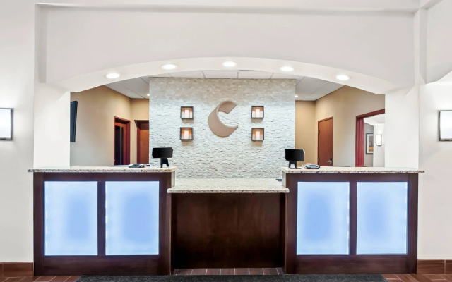 photo 3 of Comfort Inn & Suites