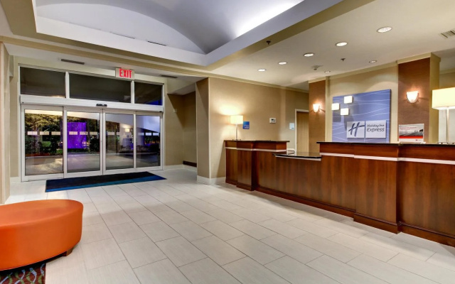 photo 2 of Holiday Inn Express & Suites Jacksonville South - I-295