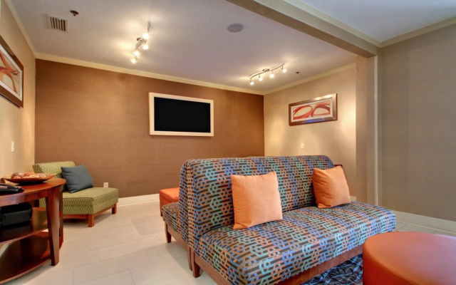 photo 5 of Holiday Inn Express & Suites Jacksonville South - I-295