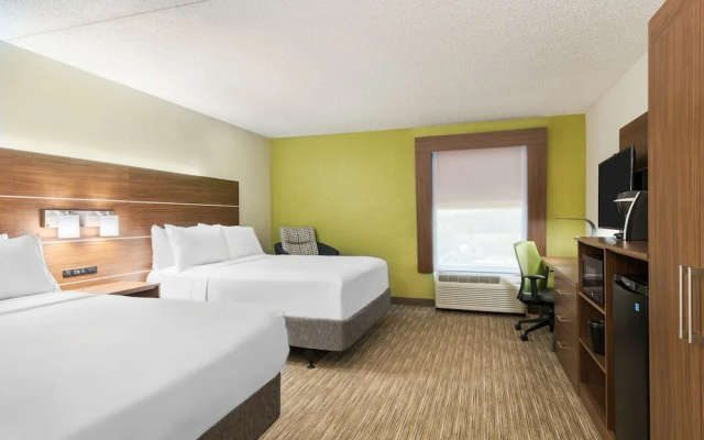 photo 5 of Holiday Inn Express & Suites Bentonville