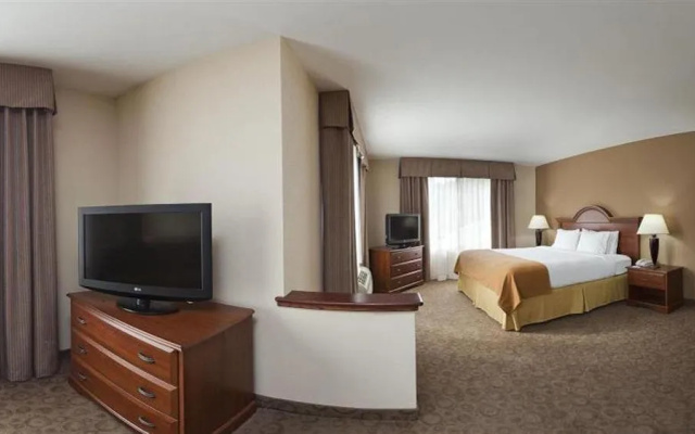 photo 2 of Holiday Inn Express & Suites Brevard