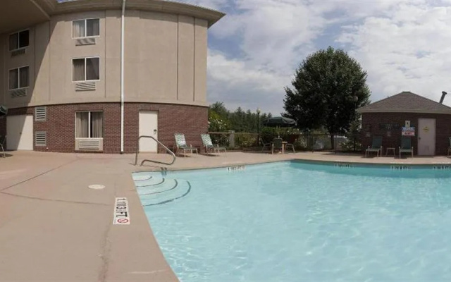 photo 5 of Holiday Inn Express & Suites Brevard